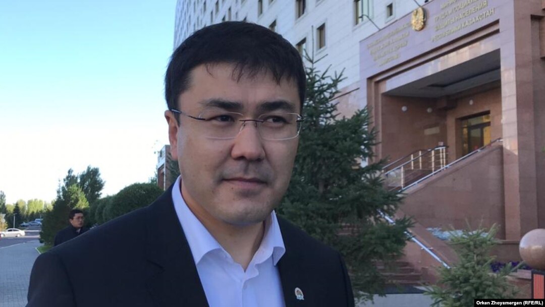 Біреуді оятпай қалай блять