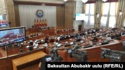 Қырғызстан Жогорку Кеңеші (парламенті) отырысы. Бішкек, 8 тамыз 2019 жыл.