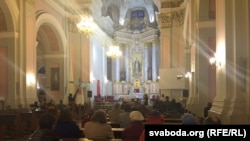 Гімн виконували у католицькому соборі у Мінську
