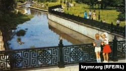 Вид на Салгир і пам'ятник Пушкіну (листівка 1987 року) 