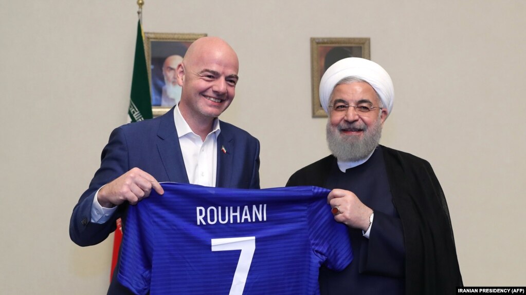 Presidenti iranian Hassan Rohani dhe presidenti i FIFA-s, Gianni Infantino, 2018.