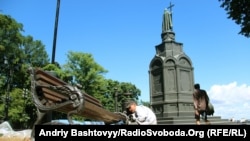 Київ прибирають до дня Хрещення Русі