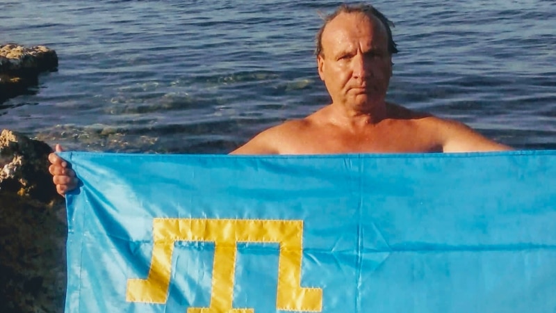 Пловец Софяник совершил 30-километровый заплыв в память о депортации крымских татар