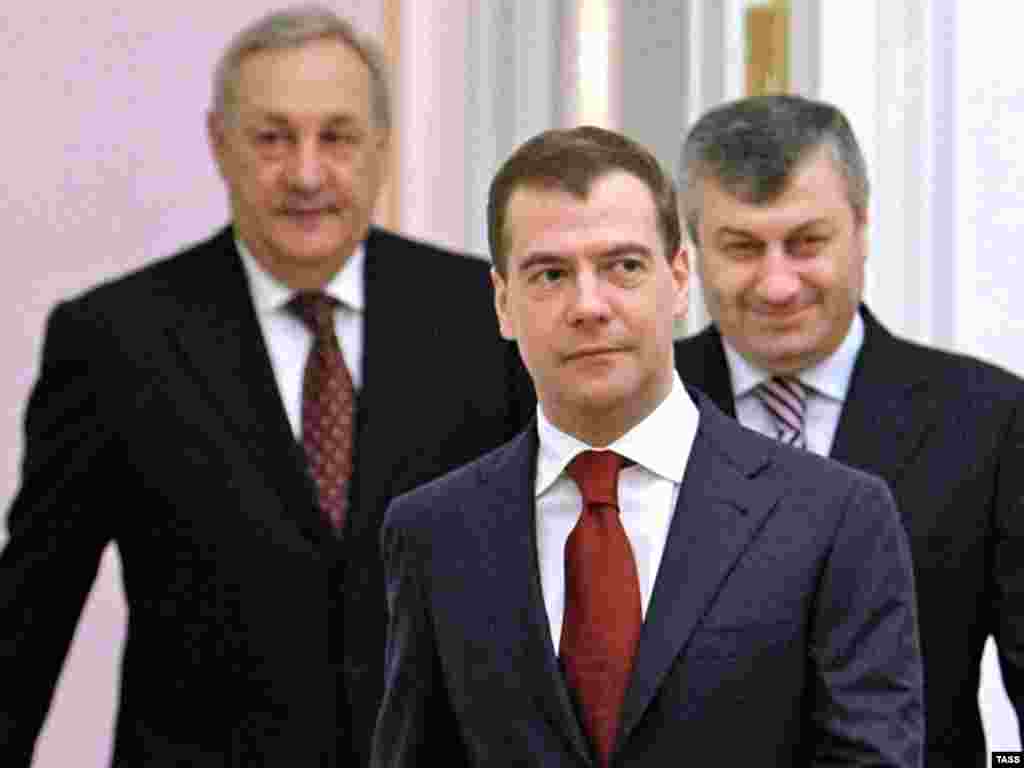 Россия подписала двусторонние соглашения с Абхазией и Южной Осетией о совместных усилиях в охране государственных границ