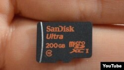 200 GB-lıq mikroSD