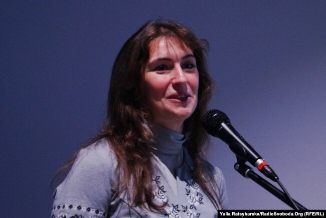 Дослідниця Ірина Рева на зустрічі учасників бойових дій із молоддю до Дня пам'яті жертв Голодоморів. 22 листопада 2018 року