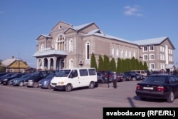 Малельны дом пяцідзясятнікаў у Альшанах. Архіўнае фота
