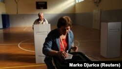Архивска фотографија - гласањето во Скопје