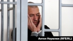 Украина азаматы Станислав Клыхтың сот залындағы суреті.