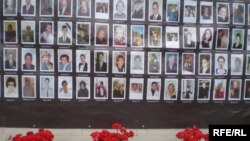 «Նորդ Օսթ»-ի ահաբեկիչության զոհերի լուսանկարները Մոսկվայում, արխիվ