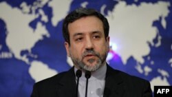 عباس عراقچی، سخنگوی وزارت امور خارجه ایران می‌گوید این قطعنامه مغایر با تلاش‌های بین‌المللی برای یافتن راه‌حل صلح‌آمیز درباره سوریه است