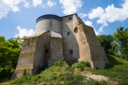 Частина Острозького замку – «Вежа мурована» 16-го століття