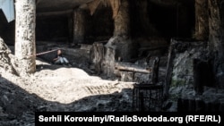 Археологічні розкопки в Києві, 15 липня 2016 року