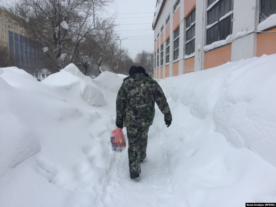 Нур-Султан утопает в снегу