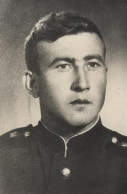 Сейдамет Меметов під час служби в армії. Архів Зери Бекірової