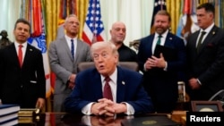 ټرمپ سپینه ماڼۍ کې شنبه د اپرېل ۱۸مه 