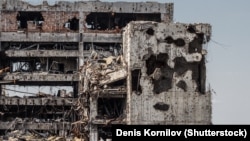 Руїни на місці аеропорту Донецька