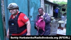 Евакуація людей із Слов'янська гуманітарною місією «Проліска»