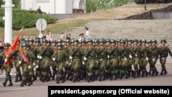 Представители ОГРВ на параде в Тирасполе, 9 мая 2018 года