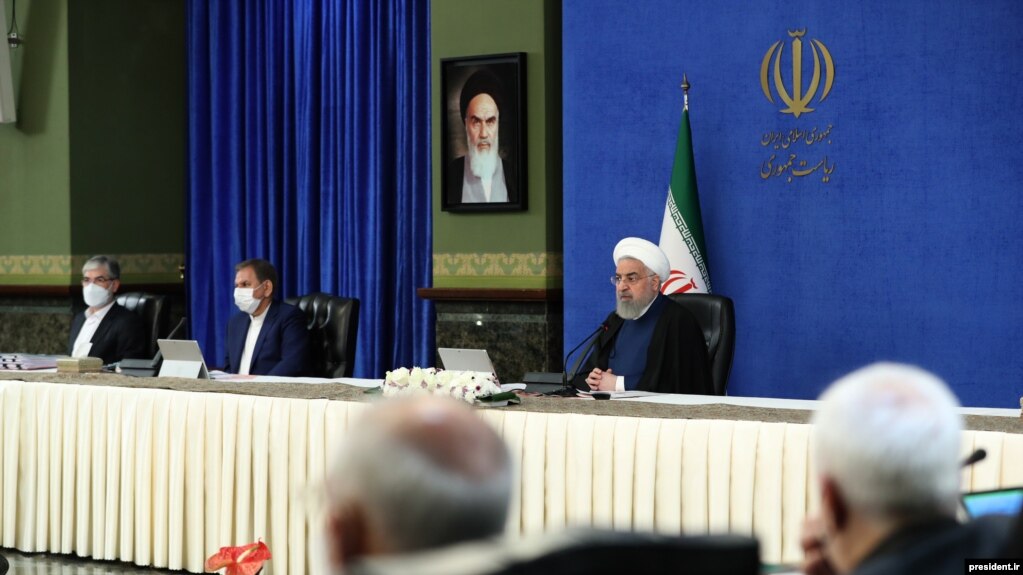 حسن روحانی، رئیس‌جمهوری اسلامی ایران، در نشست هیات دولت