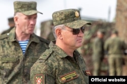 Liderul de la Tiraspol, Vadim Krasnoselski conduce manevre militare pe timp de pandemie de coronavirus, în regiunea transnistreană, 2 octombrie 2020