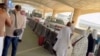 Vozila hitne pomoći ispred aerodroma u Rijadu, 10. oktobar