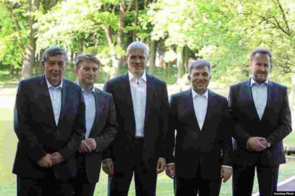 Srbija - Tri člana Predsjedništva BiH Bakir Izetbegović, Željko Komšić, Nebojša Radmanović, predsjednik Srbije Boris Tadić i predsjednik Turske Abdulah Gul, na samitu Srbija, Turska i BiH u Karađorđevu, 26. 04.2011.