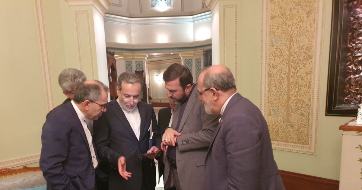 Iranian, US Negotiators Briefly Meet Face To Face After ...