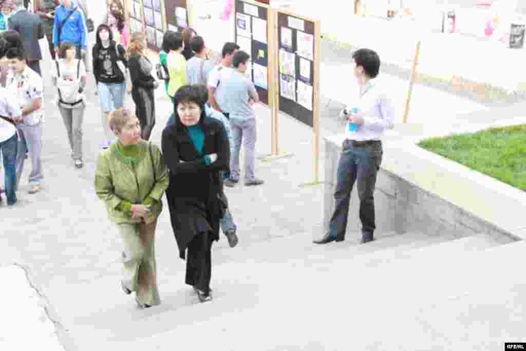 "Бир дүйнөдөн" бир ирмем #12