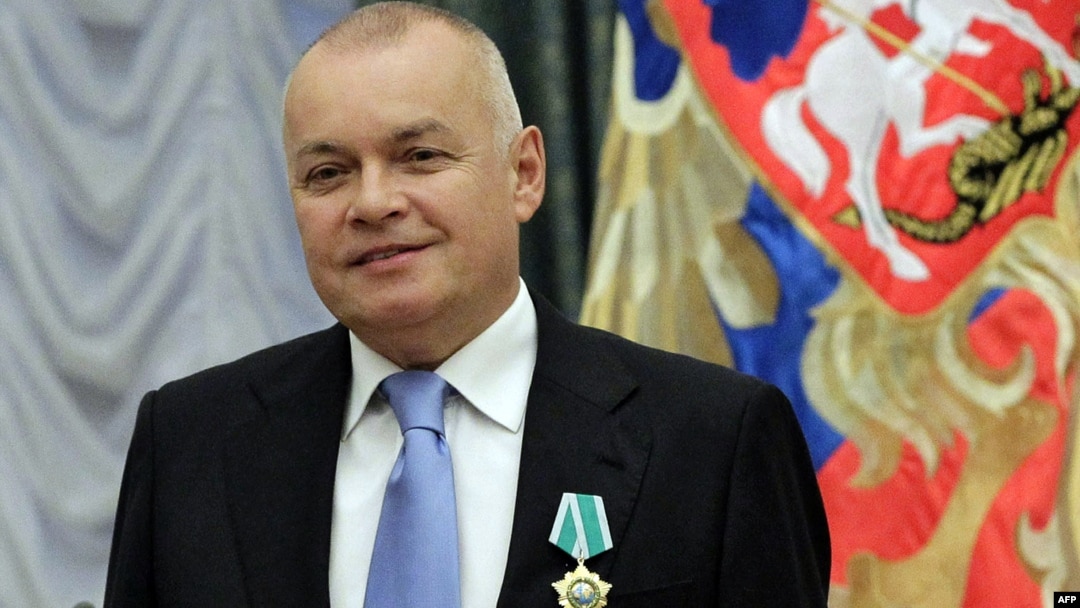 Dmitry Kiselyov uses his weekly news program as a soapbox to promote some of the Kremlin's most controversial policies and denigrate the West.