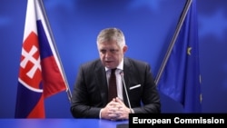 Роберт Фіцо прагне, щоб словацька делегація на саміті НАТО в Анкарі не мала мандата на схвалення участі Словаччини у військових позиках