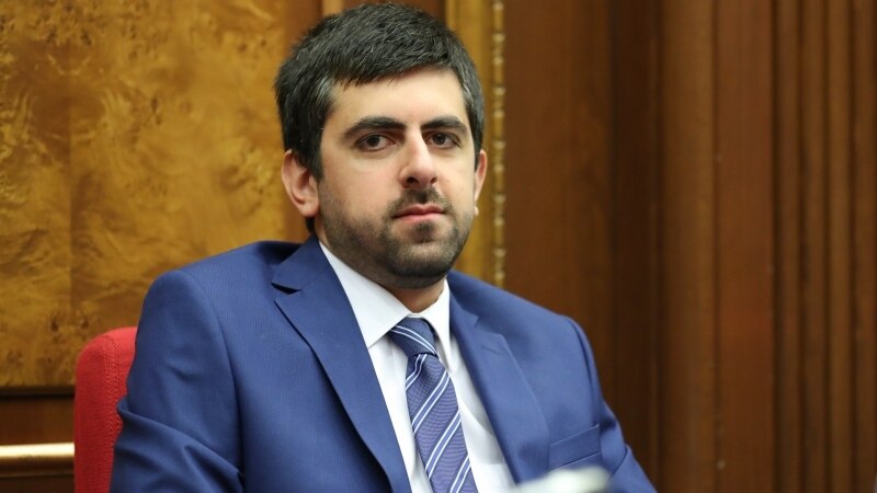 Провластный армянский депутат не удивлен заявлением Пескова по поводу организованного Байденом «Саммита за демократию»