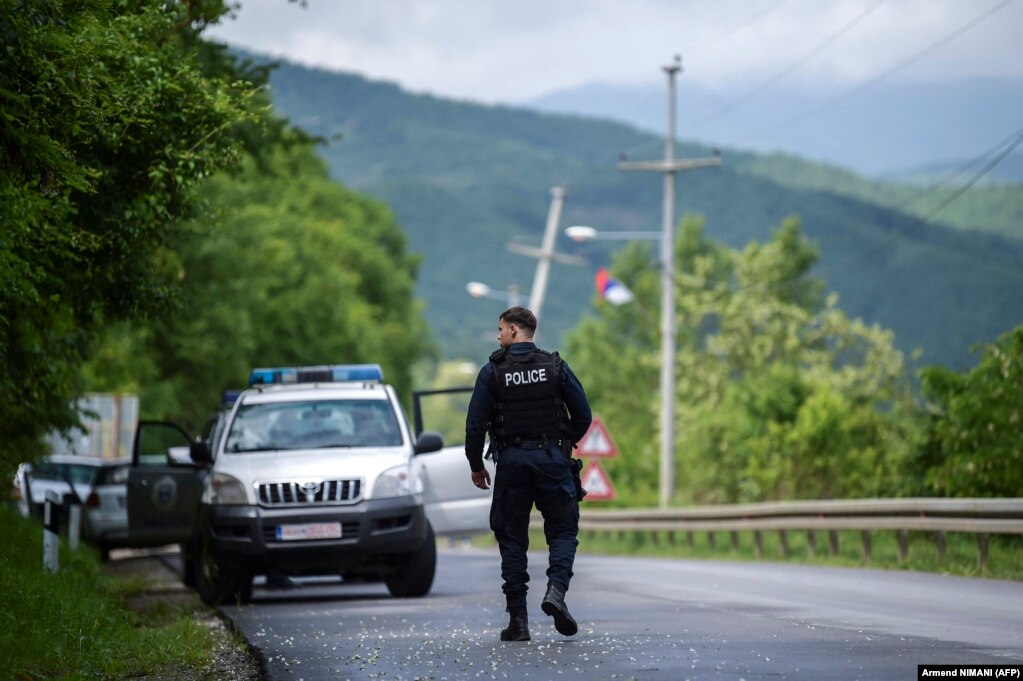 (Aksioni i Policisë së Kosovës kundër kontrabandës, AFP)