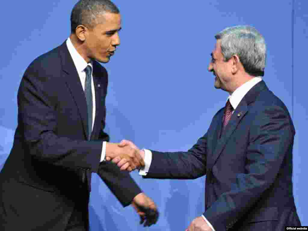 U.S. -- Presidents of the Republic of Armenia and the United States at the Nuclear Security Summit, 13Apr2010 - U.S. -- Presidents of the Republic of Armenia and the United States at the Nuclear Security Summit, 12Apr2010