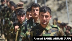Pregătiri de război: Luptătorii antitalibani se antrenează în Valea Panjshir