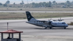 د پي ای اې یوه مساپر لېږدوونکې الوتکه پر اسلام اباد هوايي ډګر - د ۲۰۲۴ز کال د اکتوبر ۳۱مې انځور. 