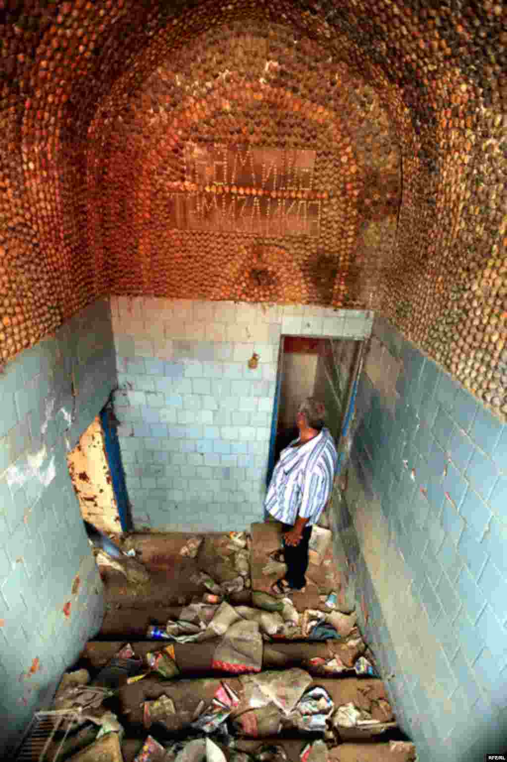 Coratda tərk edilmiş qədim hamam #5