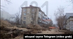 Розкопані тепломережі в окупованому Сіверськодонецьку у грудні 2025 року