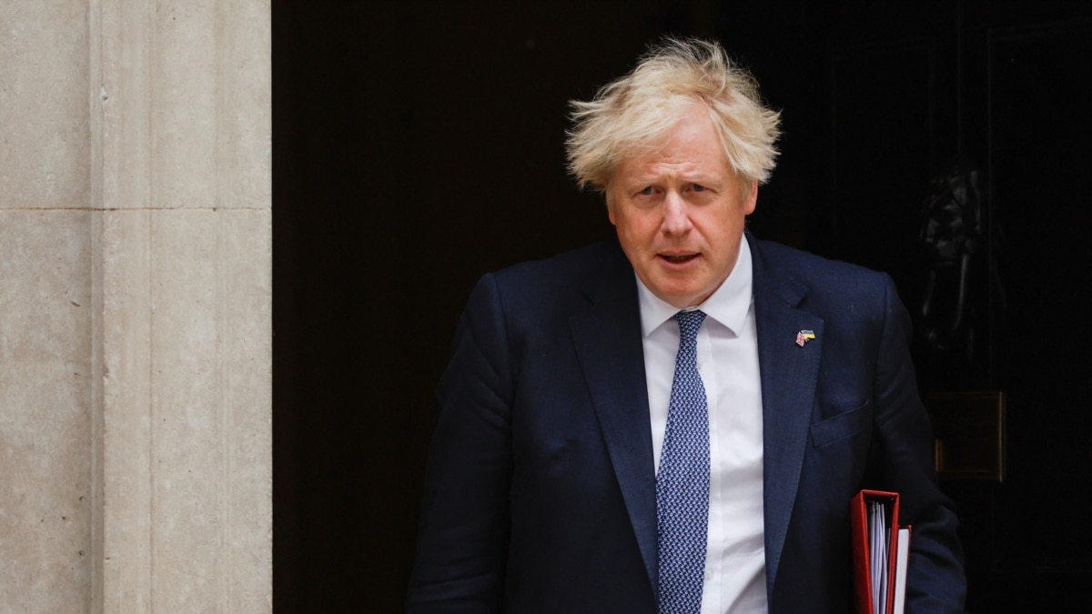 Джонсон залишається прем’єр-міністром Великобританії після голосування щодо вотуму недовіри