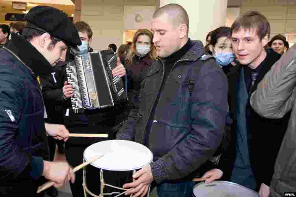 барабанила