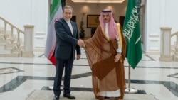 Iran's Foreign Minister Abbas Araqchi (left) meets with Saudi Arabian Foreign Minister Prince Faisal bin Farhan Al Saud in Jeddah on May 10.