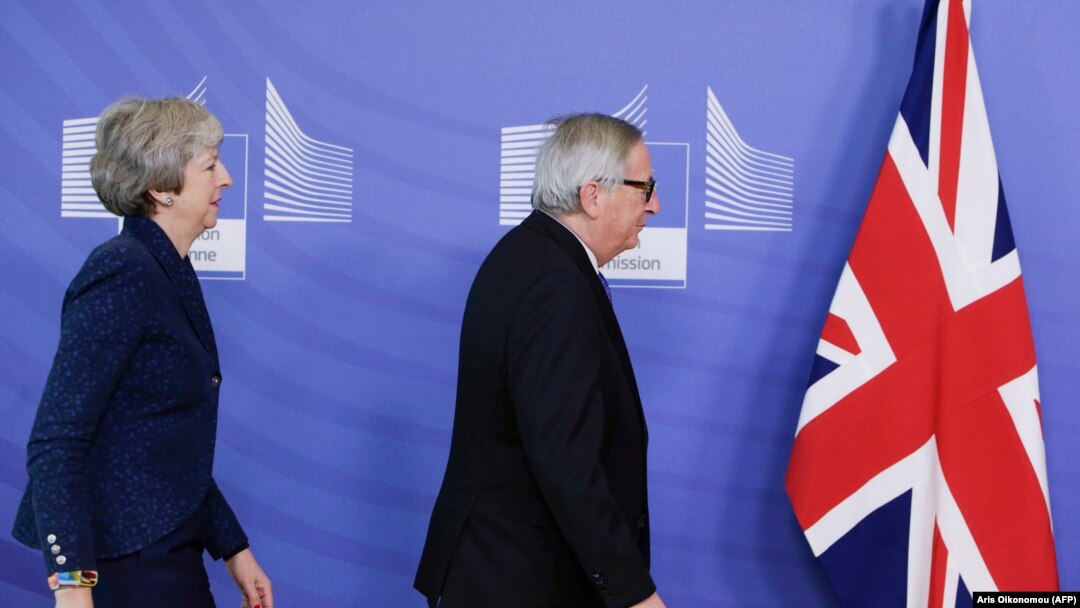 Tereza Mej i Žan-Klod Junker, Brisel