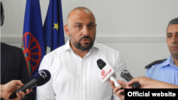 Градоначалникот на Шуто Оризари Курто Дудуш