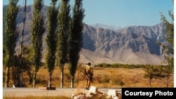 A Kyrgyz soldier stands guard in the Batken area in 1999. The country was ill-prepared for the onslaught of militant from Tajikistan.