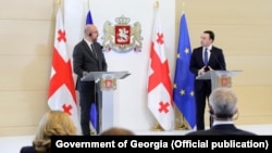 Прем'єр-міністр Грузії Іраклій Гарібашвілі під час зустрічі з президентом Європейської Ради Шарлем Мішелем у Тбілісі, 1 березня 2021 року