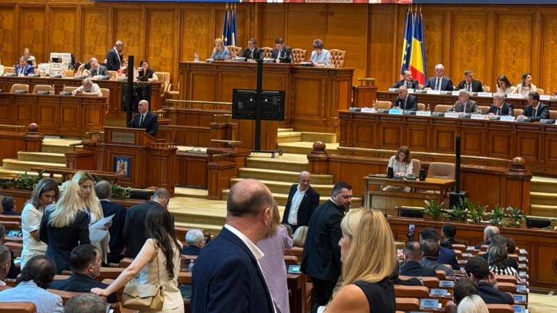 AUR, POT și SOS România contestă măsurile guvernului Bolojan prin patru moțiuni de cenzură