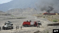 Клубы дыма над американской военной базой после контроперации против талибов. Иллюстративное фото.