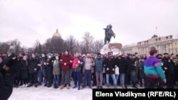 Акция в поддержку Навального в Санкт-Петербурге