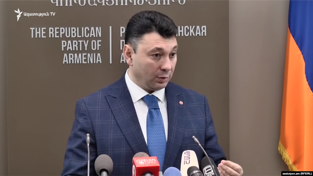 Էդուարդ Շարմազանով, Արխիվային լուսանկար