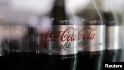 Među kompanijama na koje će se odnositi nova odluka je i Coca - Cola